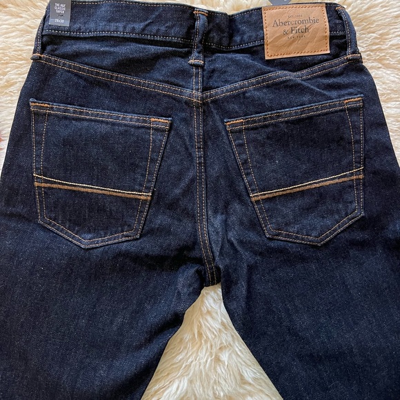 Abercrombie & Fitch 👖 Classic Taper Button-fly jeans. 
Size 28x30 - Picture 3 of 7